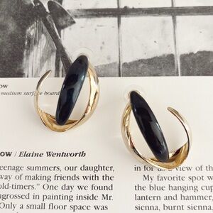 VTG 1980’s Earrings